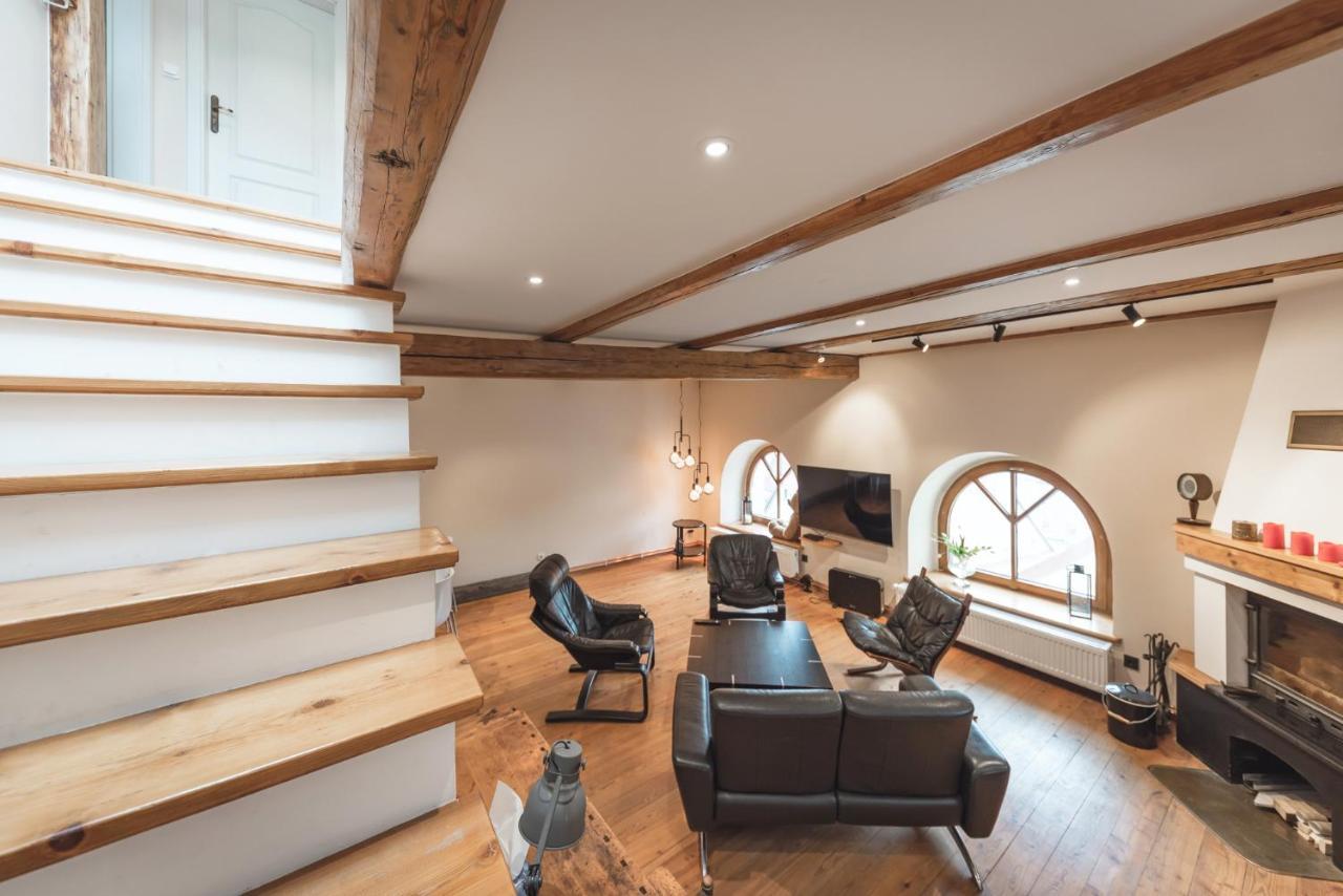 Duzy Apartament Duszniki-Zdroj ドゥシュニキ・ズドルイ エクステリア 写真