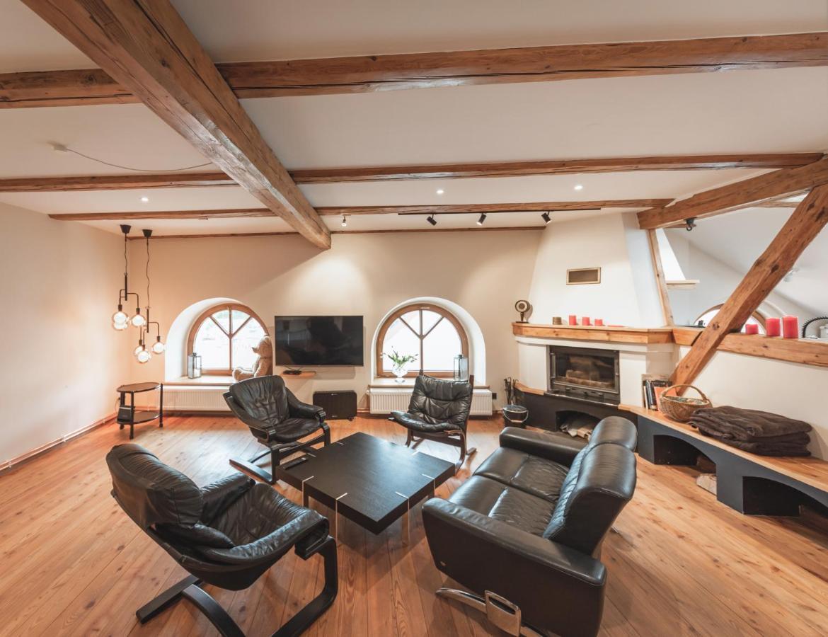 Duzy Apartament Duszniki-Zdroj ドゥシュニキ・ズドルイ エクステリア 写真